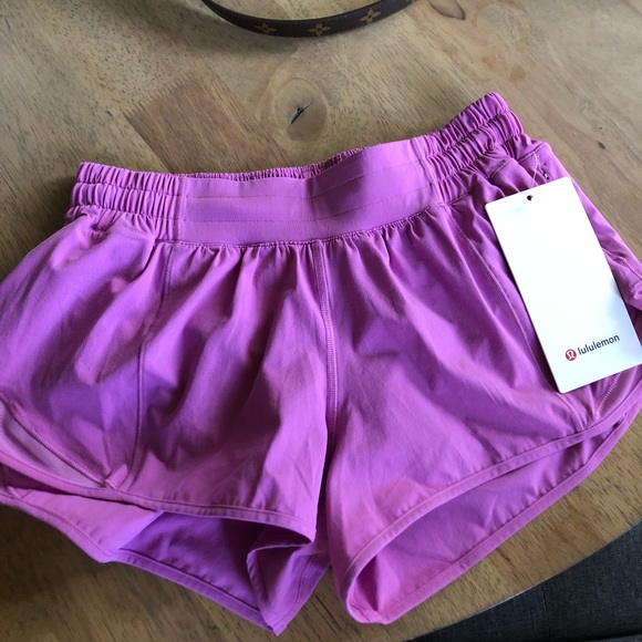 Lululemon Hotty hots in magenta glow- size 6 - Picture 1 of 5